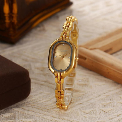 💕⌚Den bästa presenten till din familj🎁Vintage oval armbåndsur for kvinner