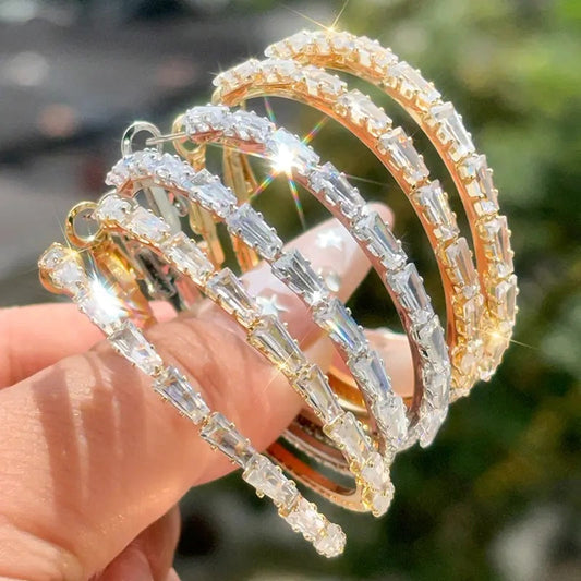 💎 50% RABATT NU! ✨ Kvinnors Gnistrande CZ Örhängen – Micro-Paved, Lätt Koppar & Djärv Design – Elegant, Mångsidig & Perfekt Present 💫