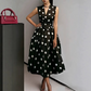 👗 50% RABATT NU! 🍒 Dam Prickig Ärmlös V-ringad Klänning – Luftig, Chic & Skrynkelfri ✨