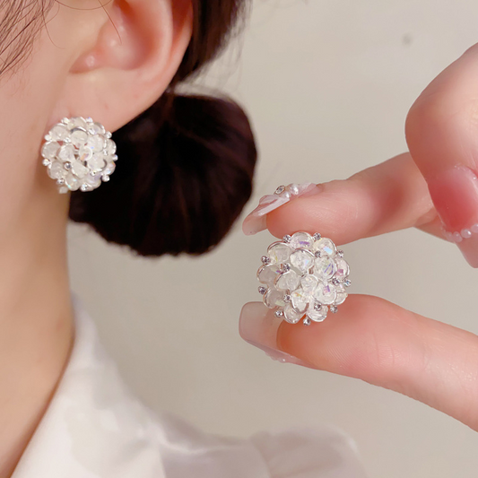 💎Eleganta, glittrande örhängen med blommotiv☁️