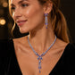Elegant set med halsband och örhängen med fjärilsmotiv