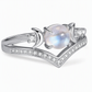 🌙 50 % RABATT! ✨ Vintage gotisk halvmånering med månsten – platinapläterad V-formad kloinfattning, pavéglitter och ergonomisk komfort – mystisk elegans varje dag 💍